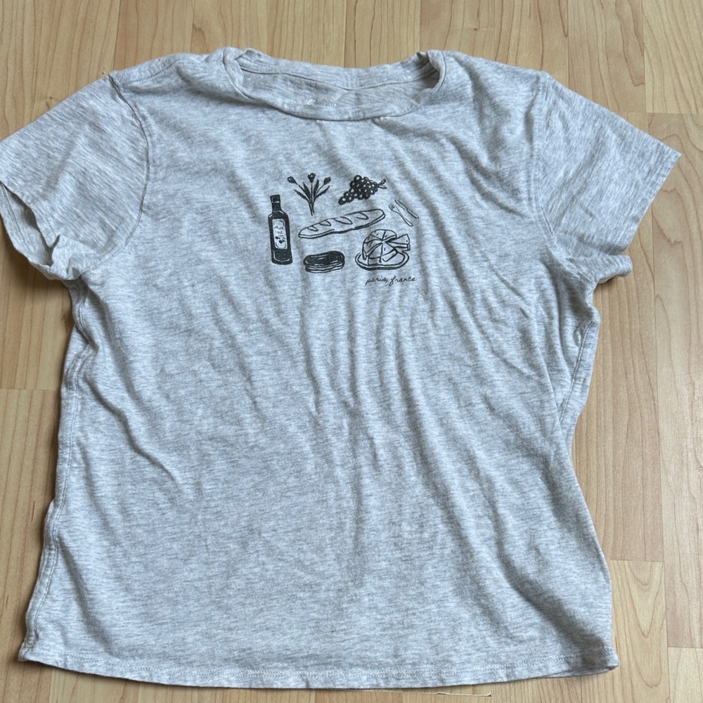 NWOT aerie classic fit tee